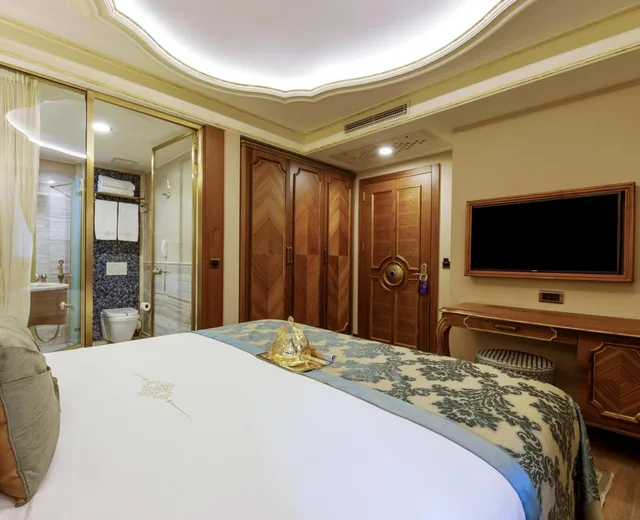 City, Queen Bed، Romance Istanbul Hotel 1/2