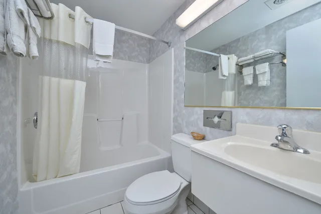 غرفة قياسية بسريرين كوين، Travelodge by Wyndham Great Barrington Berkshires 7/7