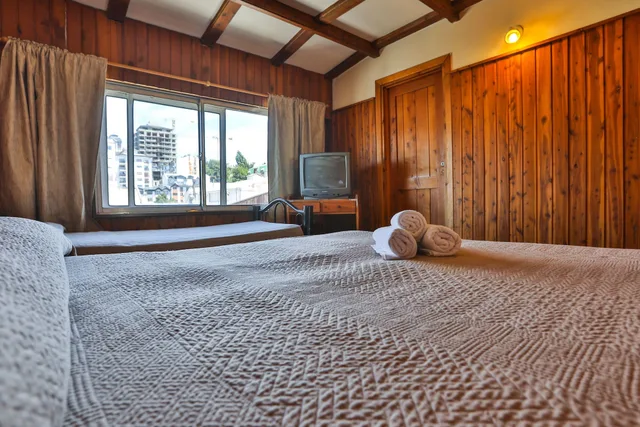 غرفة ثلاثية بسرير بطابقين وسرير فردي، Tierra Gaucha Hostel Boutique 2/7