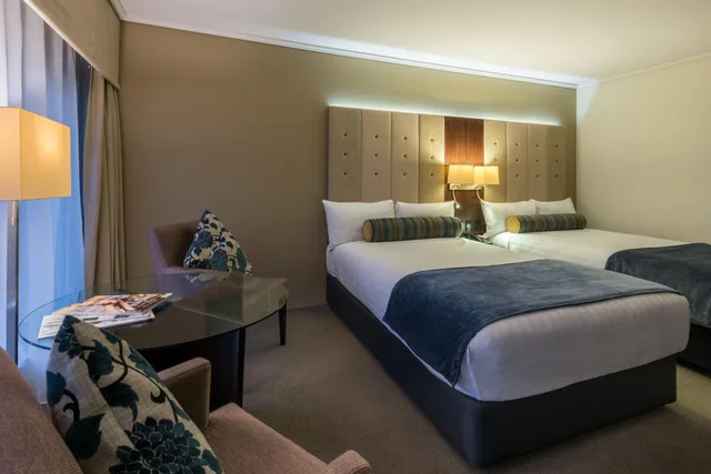 Superior, Twin Beds, 2 King Beds, Grand Millennium Auckland 2/7
