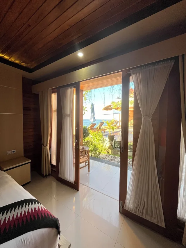 كوخ ديلوكس بسرير كينج بإطلالة على المسبح، Sunrise Cottage Nusa Penida 6/7