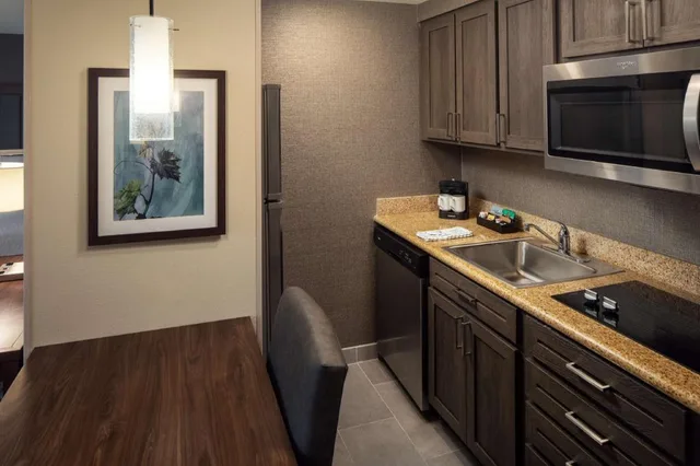 جناح استوديو بسرير كينج مع أريكة لذوي الإعاقة، Homewood Suites by Hilton Wallingford-Meriden 4/5