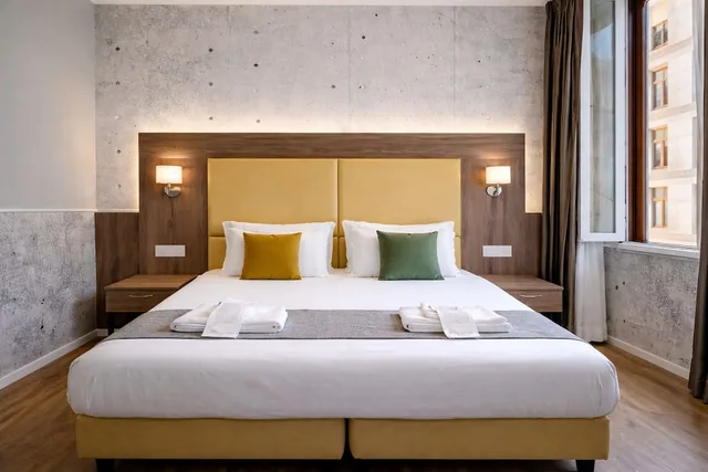 غرفة ديلوكس بسريرين منفصلين بغرفة نوم واحدة، Bramble Luxury Suites 1/10