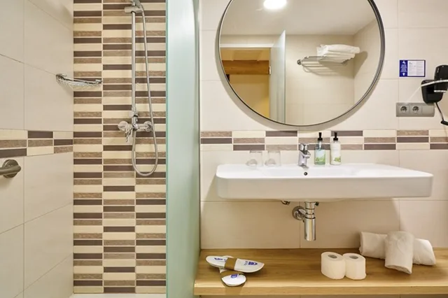 Iconic, Double Bed, Pool View, Balcony، Invisa Hotel Club Cala Blanca 4/4