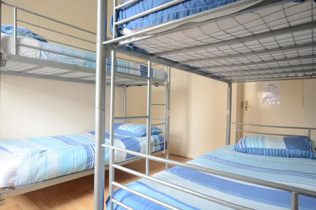 Private, 4 Beds, NX London Hostel (ex. New Cross Inn Hostel) 1/3
