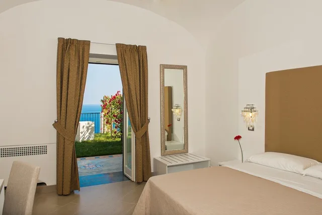Superior, Double Bed, Sea View, Terrace, Boutique Hotel Villa Gianlica 4/5