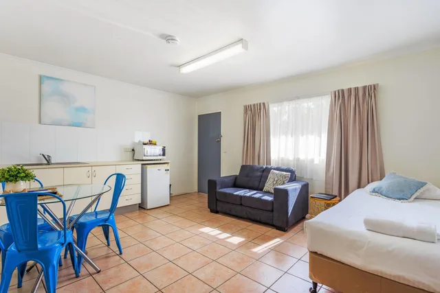 غرفة سوبيريور بسريرين منفصلين، TOP SPOT MOTEL 4/7
