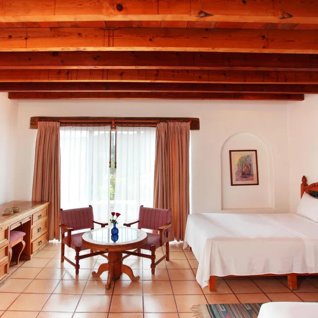 جناح جونيور، Posada Del Tepozteco Hotel 9/9
