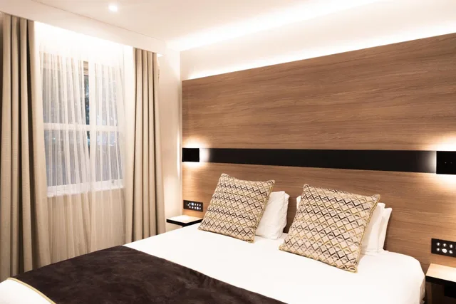 غرفة كلاسيكية بسرير مزدوج أو سريرين منفصلين، Merit Kensington Hotel 2/2