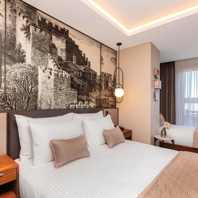 غرفة سوبيريور بسرير فردي وسرير كوين، Levni Istanbul Hotel Handwritten Collection 1/16