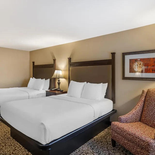 جناح بسرير كوين بغرفتين مع أريكة، Best Western Plus Intercourse Village Inn & Suites 2/10