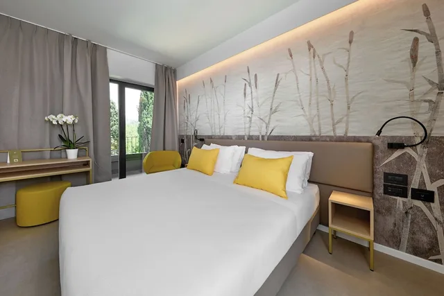 غرفة ديلوكس بسرير مزدوج بإطلالة على البحيرة، Hotel Royal Village 9/10