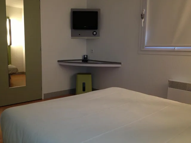 غرفة ثلاثية بسرير بطابقين، Ibis Budget Caen Gare 3/10