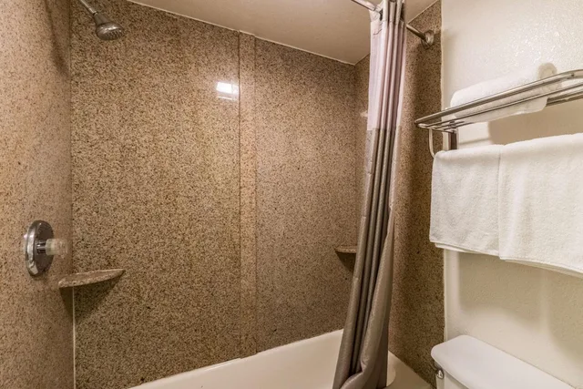 غرفة رباعية للمدخنين، Motel6 Grove City, OH 9/10