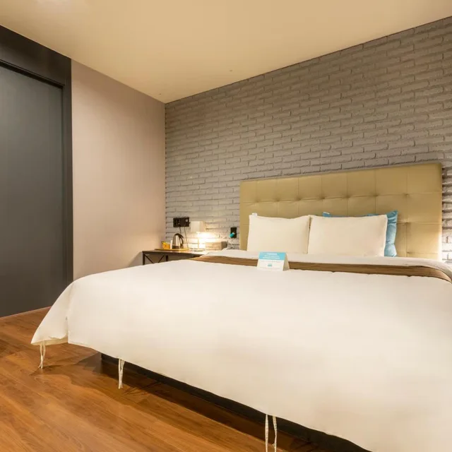 جناح، Sorgente Business Hotel 9/10