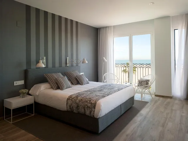 سكن مشترك مختلط قياسي، Hotel Boutique Balandret 1/1