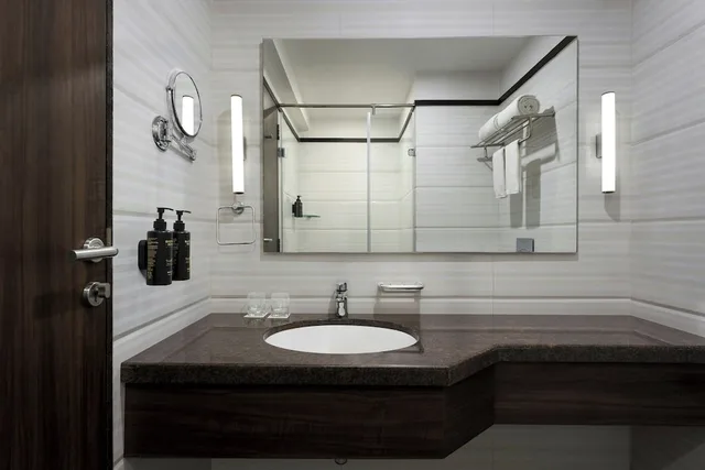 غرفة بريميوم بسرير كينج بإطلالة على المدينة، The Fern Residency, Turbhe, Navi Mumbai 2/2