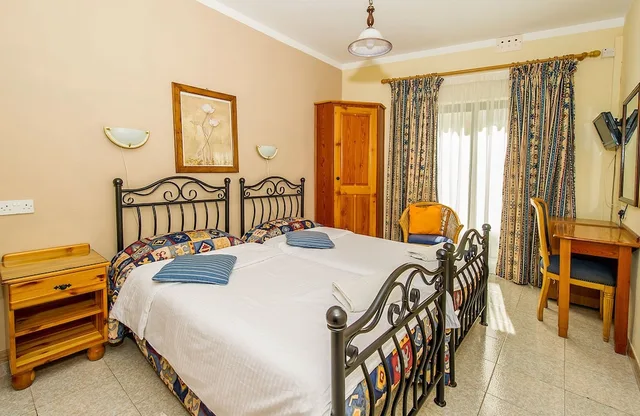 غرفة بسرير كوين، Lantern Guest House 2/4