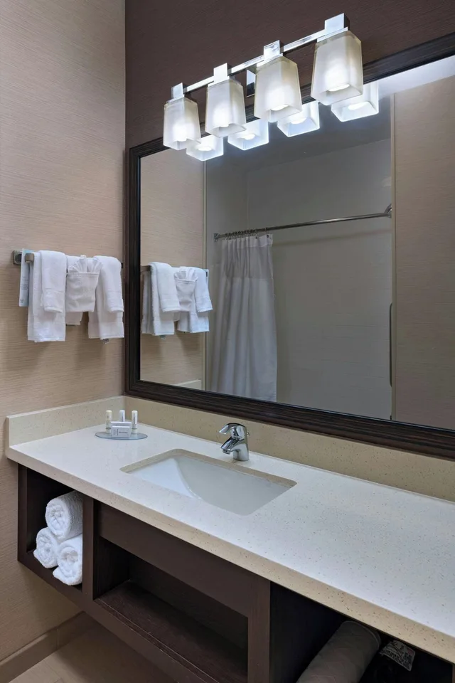 Executive, Suite, 2 Queen Beds, Sofa, Fairfield Inn Suites By Marriott Austin Northwest Research Blvd 3/3