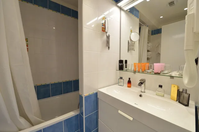 1 Bedroom, White Moon, Apartment، Les Patios Du Marais 6/7