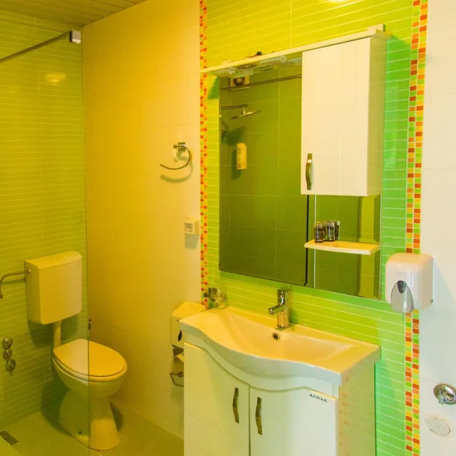 شقة سوبيريور، Hotel Pine 3/8