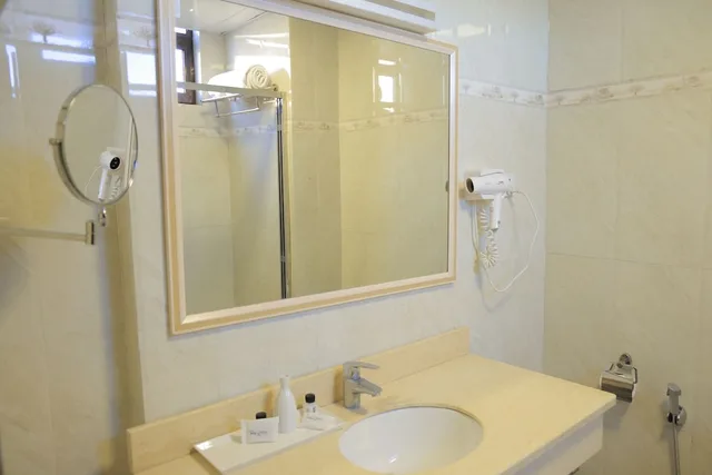 جناح تنفيذي بسرير كينج بغرفة نوم واحدة، Tolip Olympia Hotel 5/5