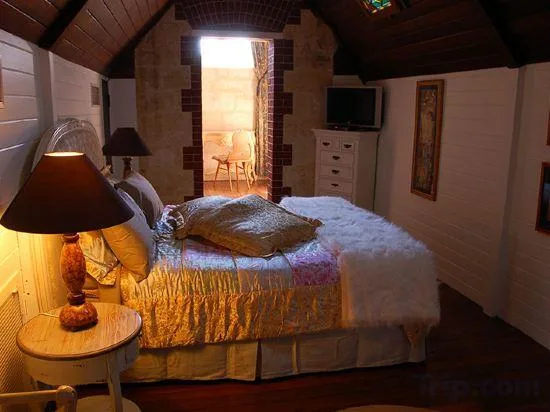 جناح، Fremantle Bed And Breakfast 2/2