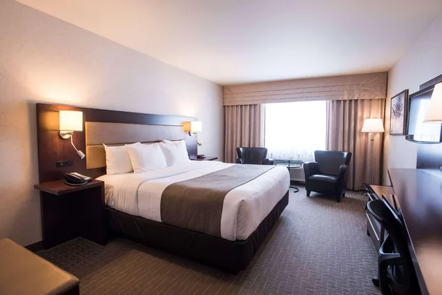 Upgrade, King Bed، Quality Inn and Suites Val d Or, QC 7/10
