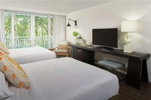 غرفة بسرير كوين، Baker's Cay Resort Key Largo, Curio Collection by Hilton 1/1