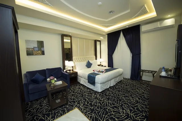 غرفة مفردة بسرير كوين، Rest Night Serviced Apartments Wadi Al Dawasir 4/7