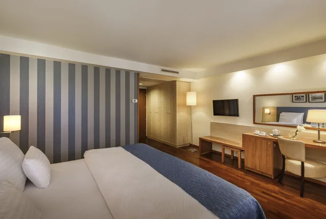 غرفة بسرير مزدوج بإطلالة على البحر، Valamar Riviera Hotel & Residence 2/10
