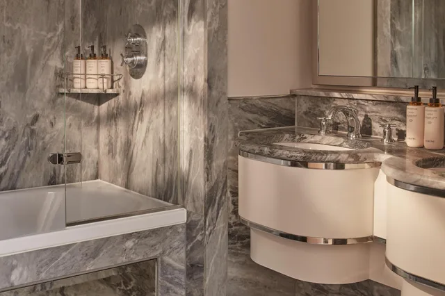 Belgravia, Twin Beds، THE BERKELEY HOTEL 5/5