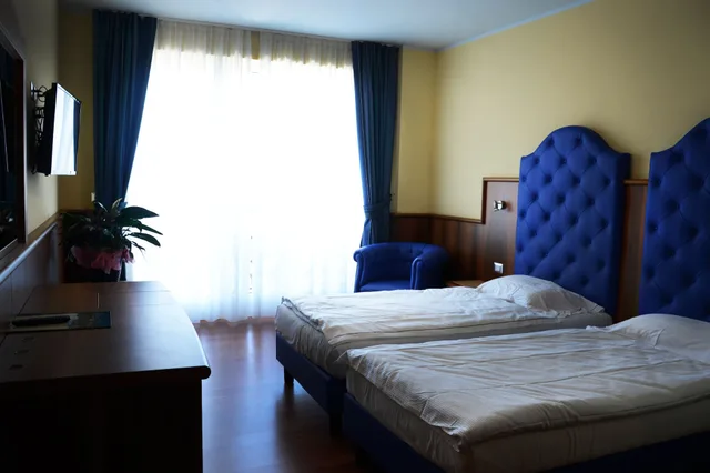 غرفة ديلوكس بسرير مزدوج بإطلالة على البحيرة، Hotel Internazionale 3/10