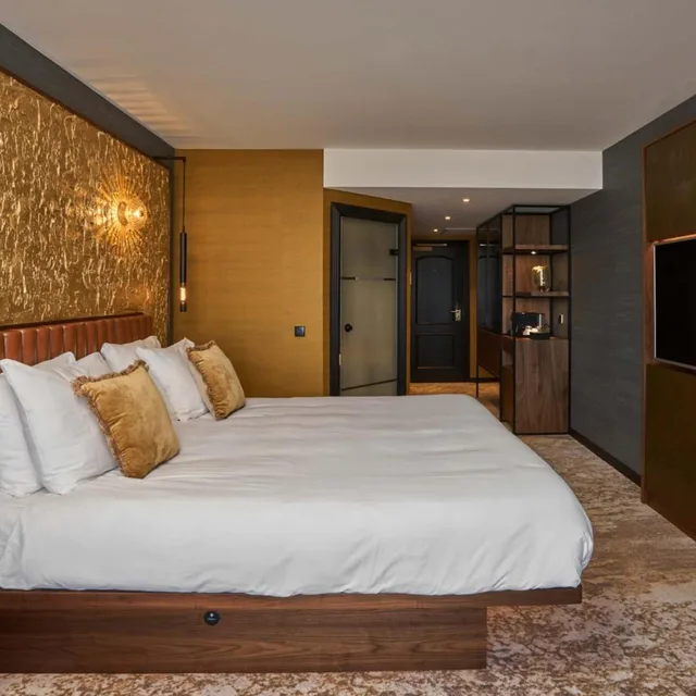 Design, Double Bed, Balcony، Alexander Hotel 2/10