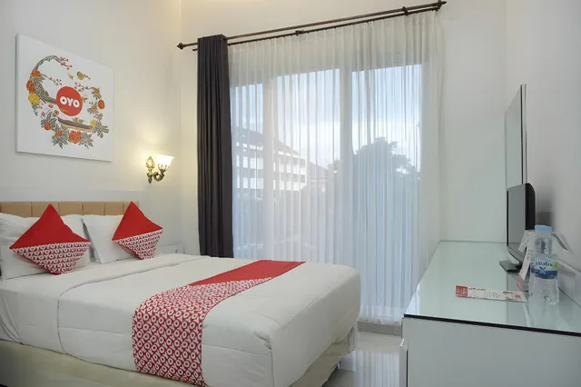 Standard, Queen Bed, Royal Homy Syariah 1/3