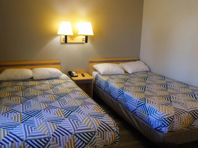 Room, Quadruple, Smoking, Motel6 Ontario, OR 2/4