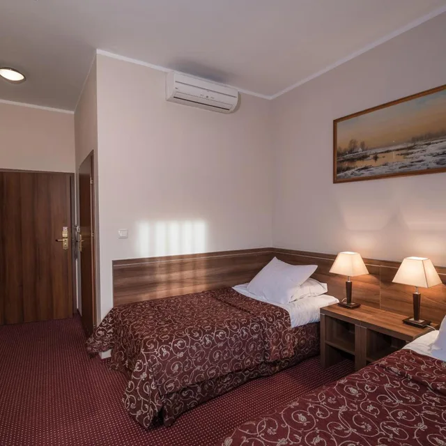 غرفة ثلاثية، Hotel Jasek 2/3