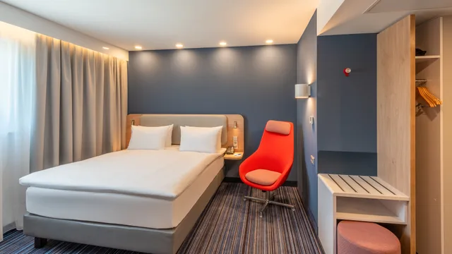 غرفة قياسية بسرير كوين، Holiday Inn Express Hamburg South A7/As42 by IHG 3/9