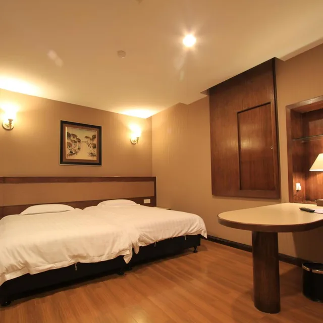 غرفة تنفيذية بسرير مزدوج، Ming Paragon Hotel 2/6