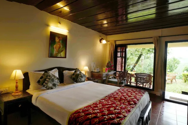 Silver, Double Bed، CAMELOT RESORT 1/4