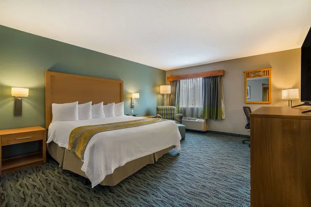 غرفة قياسية بسرير كينج لذوي الإعاقة، Best Western Plus Executive Court Inn & Conference Center 3/6