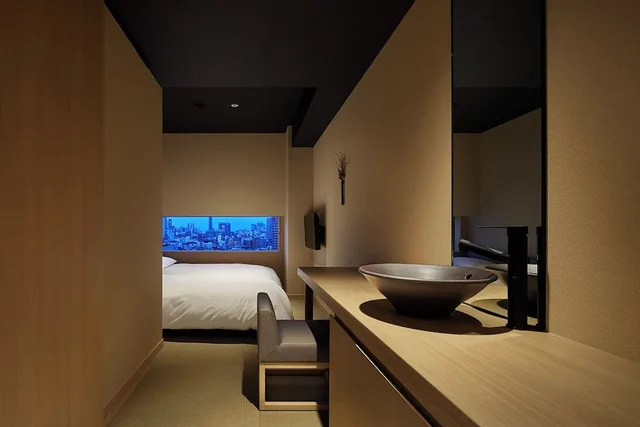 غرفة عائلية صغيرة بسرير مزدوج بإطلالة على المدينة في طابق مرتفع، ONSEN RYOKAN YUEN SHINJUKU 1/1