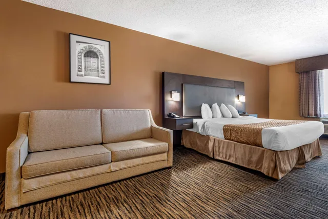 جناح بسرير كينج، Best Western The Inn At The Fairgrounds 2/4