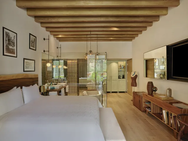 Suite, King Bed, Sun Deck, Hot Tub، Live Aqua San Miguel de Allende 4/10