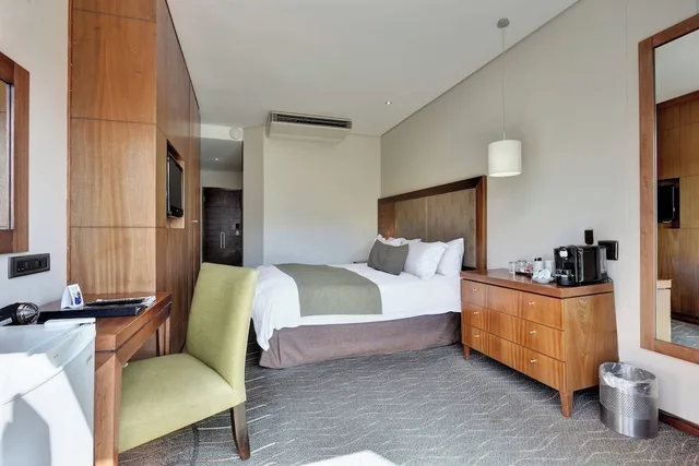 Deluxe, King Bed, Mountain View, Protea Hotel Clarens 5/8