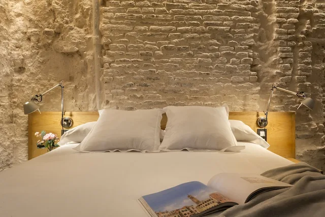 Apartment, Double Bed, Tower Two، Torre Homenaje Historical Suites 3/3