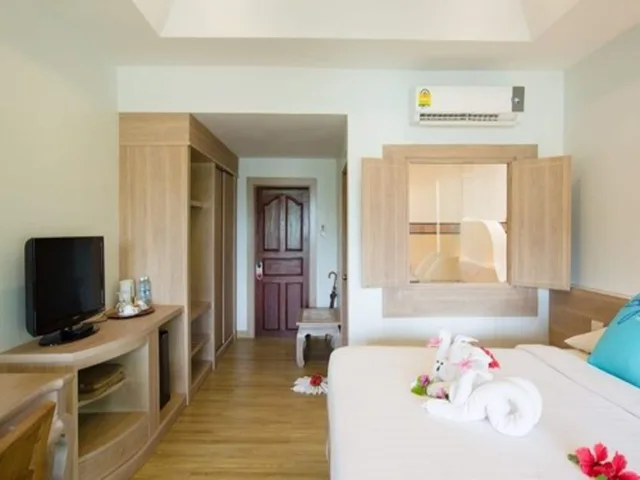 غرفة بريميير بسرير مزدوج أو سريرين منفصلين بإطلالة على الحديقة، Bay View Resort Koh Phi Phi 8/10