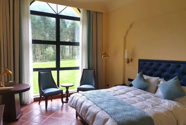 غرفة سوبيريور بسرير كينج، Howard Johnson by Wyndham Yaan Forest Resort 1/1
