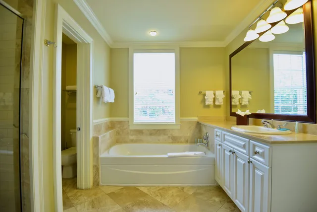 1 Bedroom, Town House، Valentines Resort &amp; Marina 3/5