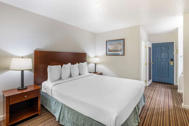 غرفة بسرير كينج، Best Western Capital City Inn 1/4